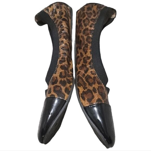 Adrienne Vittadini  Black and Brown Animal Leopard Print Flats Sz 10 - Picture 4 of 7